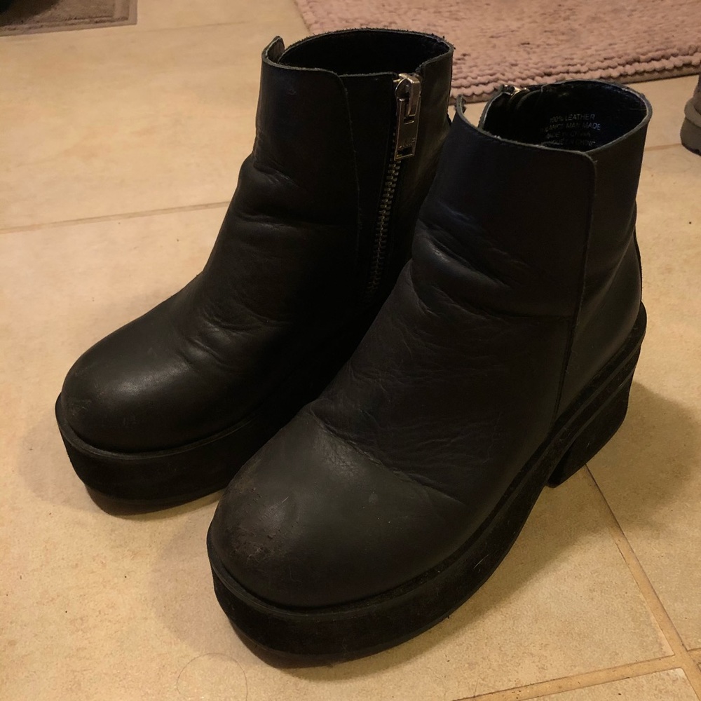 UNIF Effy Platform Boots